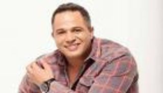 مصطفى درويش ينسحب من "الملحد" ويقاطع إبراهيم عيسى: حرب ضد ديني