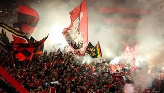 القائمة الكاملة لملاعب كرة القدم الأكثر جنونا في العالم: