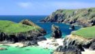 صور.. أفضل 10 شواطئ في المملكة المتحدة 2022