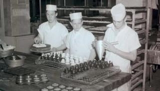 رحلة ملك الشيكولاتة ميلتون هيرشي