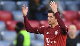 روبرت ليفاندوفسكي مهاجم بايرن ميونيخ هداف الدوري الألماني