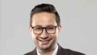 "طبيب الكركمين" في قبضة الأمن المصري.. ما الذي فعله أحمد أبوالنصر؟