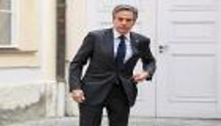 "العالم على شفا غزو روسي لأوكرانيا".. واشنطن مازالت تتوقع