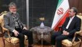 نجاد يجدد اتهامه لـ"عصابة الفساد" الإيراني بالتخطيط لاغتياله