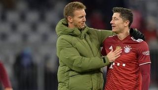 يوليان ناجلسمان وروبرت ليفاندوفسكي