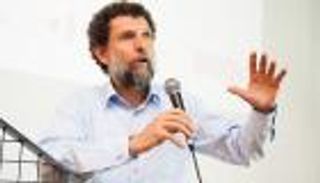 محكمة تركية تبقي كافالا بالسجن رغم التهديدات الأوروبية 