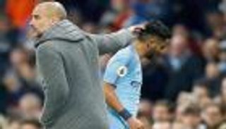 بعد صعقة توتنهام.. جوارديولا يحسم مستقبل رياض محرز مع السيتي