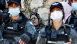 محكمة إسرائيلية تجمد قرارا بإخلاء عائلة فلسطينية من الشيخ جراح