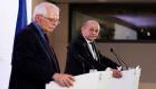 "بنوك وقطاع الدفاع و 27 فردا".. أول الغيث الأوروبي لعقاب روسيا