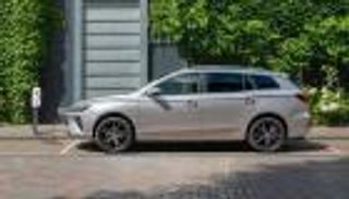 أول سيارة كومبي كهربائية في العالم من "إم جي".. السعر مفاجأة