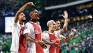 دوري أبطال أوروبا.. أياكس يرهب بنفيكا بـ"صيحة رونالدو"