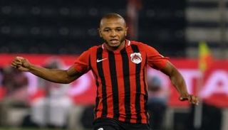 ياسين براهيمي نجم منتخب الجزائر