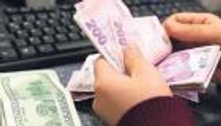 العملة التركية تدفع ثمن أزمة أوكرانيا مبكرا.. الدولار قرب 14 ليرة
