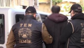 أثناء اقتياد أحد المطلوبين لمديرية الأمن