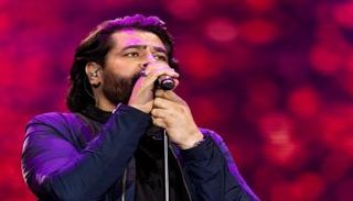 النجم الباكستاني الكبير شفقت أمانات