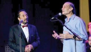 علي الحجار مع شقيقه الراحل