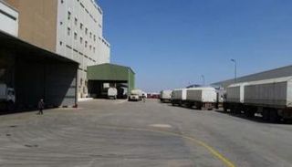 شاحنات دقيق في العاصمة الليبية طرابلس. (أرشيفية)