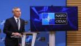 الناتو يدعو لوقف العمليات بأوكرانيا ويحذر من قانون الغاب