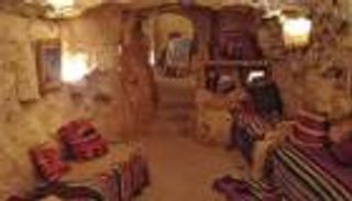 كهف الفنون.. مغارة تشع إبداعا وحياة في تونس (صور)