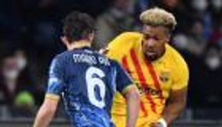 "تكتيك" فالنسيا ونابولي يثير إعجاب لاعب برشلونة