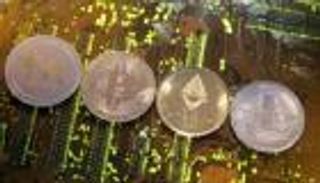 أسعار العملات الرقمية.. بيتكوين تتماسك في مواجهة الحرب على أوكرانيا