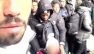 بطولة على محطة القطار.. عراقي ينقذ أوكرانية من "أصعب لحظة" (فيديو)