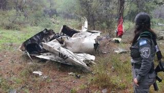 حطام الطائرة الخفيفة