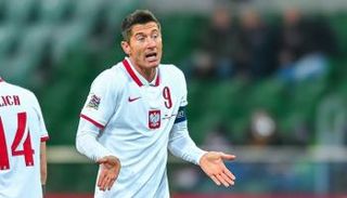 ليفاندوفسكي نجم بولندا