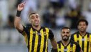 ديربي جدة.. هاتريك حمدالله يقود الاتحاد لإحباط ريمونتادا الأهلي المثيرة