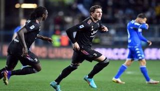 دوشان فلاهوفيتش هداف الدوري الإيطالي