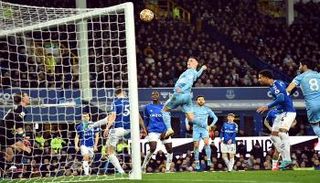 إيفرتون ضد مان سيتي 