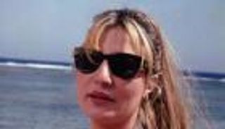 سر انفصال جالا فهمي عن الموسيقار عمر خيرت (فيديو)