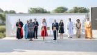 ملك الأردن وقرينته يحضران حفل تكريمهما بجائزة زايد للأخوة الإنسانية (فيديو)