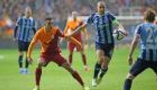 شرط وحيد يفصل مصطفى محمد عن الدوري الفرنسي