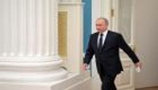 بوتين يضع قوات الردع النووي في حالة تأهب قصوى