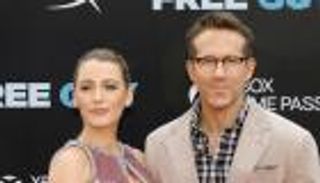 مشاهير هوليوود يدعمون أوكرانيا بملايين الدولارات.. وملكة جمال كييف ترفع السلاح