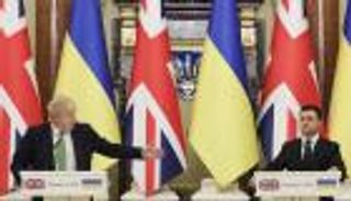 زيلينسكي يتحدث عن 24 ساعة قادمة "حاسمة" بأوكرانيا