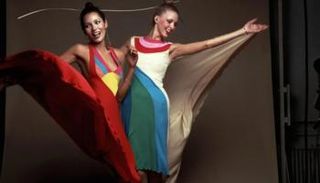 ينبغي مع إطلالة كتل الألوان التخلي عن التفاصيل اللافتة