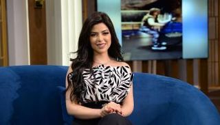 الفنانة ميرنا جميل