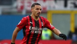 إسماعيل بن ناصر نجم ميلان 