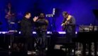 عدنان سامي في إكسبو 2020 دبي.. سُلطان الموسيقى يبهر عشاق الطرب