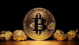 بيتكوين تقود قفزة العملات المشفرة