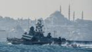 أول تفعيل لقرار تركيا بغلق المضيقين.. عودة 4 سفن روسية