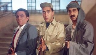 مشهد من فيلم الإرهاب والكباب 