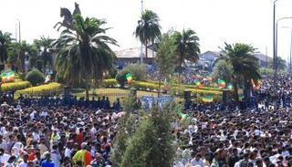 جانب من الحشود الإثيوبية في ذكرى معركة 