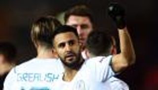 وصفته بـ"الساحر".. الجماهير تحسم موقف محرز من ديربي مانشستر