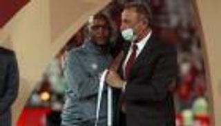 رئيس الأهلي يخاطب موسيماني: لا تركز مع صن داونز