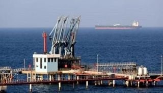 أحد الموانئ النفطية في ليبيا (مؤسسة النفط)