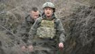 الرئيس الأوكراني: لا أجيد إطلاق النار وأرغب بالسلام