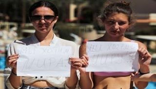 سياح أوكرانيين عالقين في مصر 